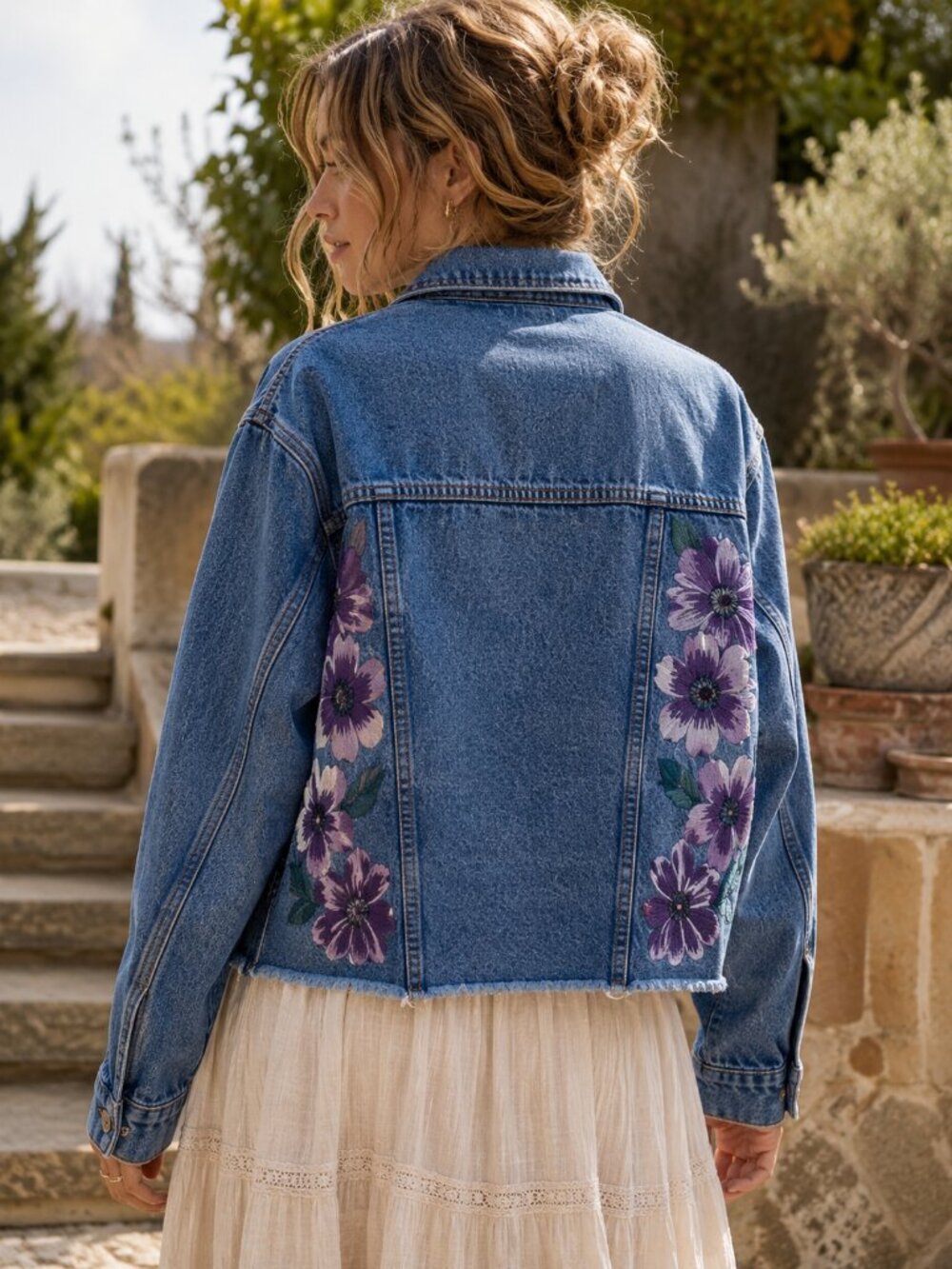 PTCL✨Cropped Floral Embroidered Denim Jacket